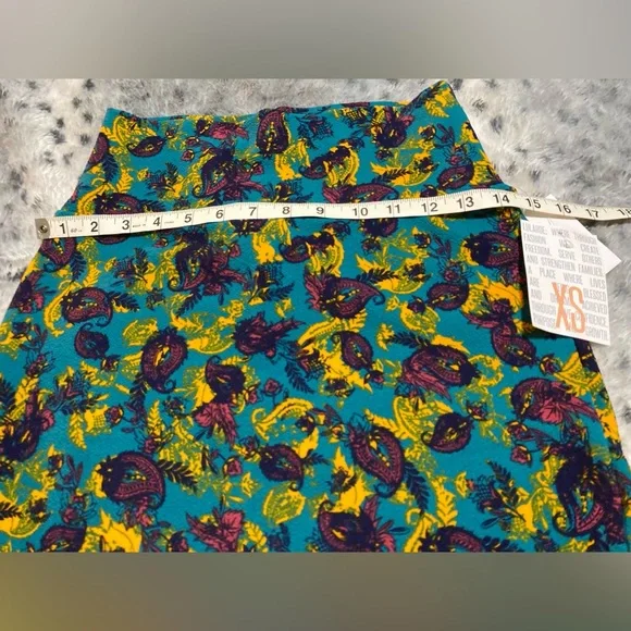 CLOSET CLEAR OUT ALL LULAROE MAKE AN OFFER BUNDL NWT XS HIGH WAIST STRETCH CUTE! - Picture 5 of 13